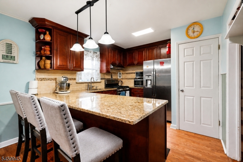2522 Branford Ave Property Photo 10