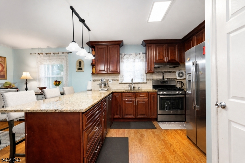 2522 Branford Ave Property Photo 11