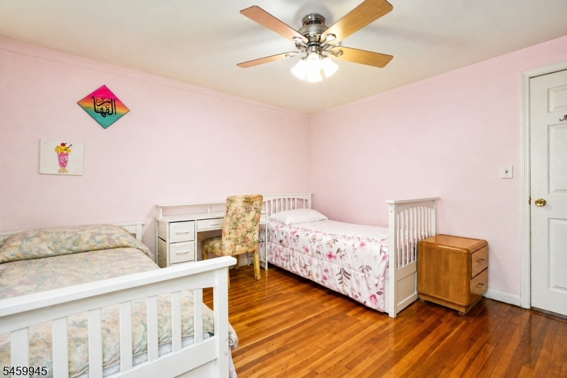 2522 Branford Ave Property Photo 16