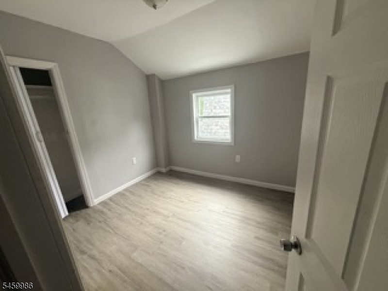 231 Amherst St Property Photo 7