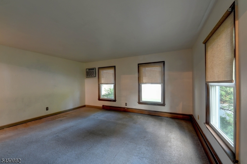 39 Sunset Rd Property Photo 7