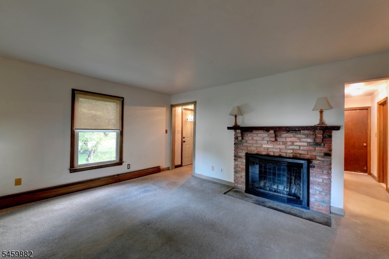39 Sunset Rd Property Photo 8