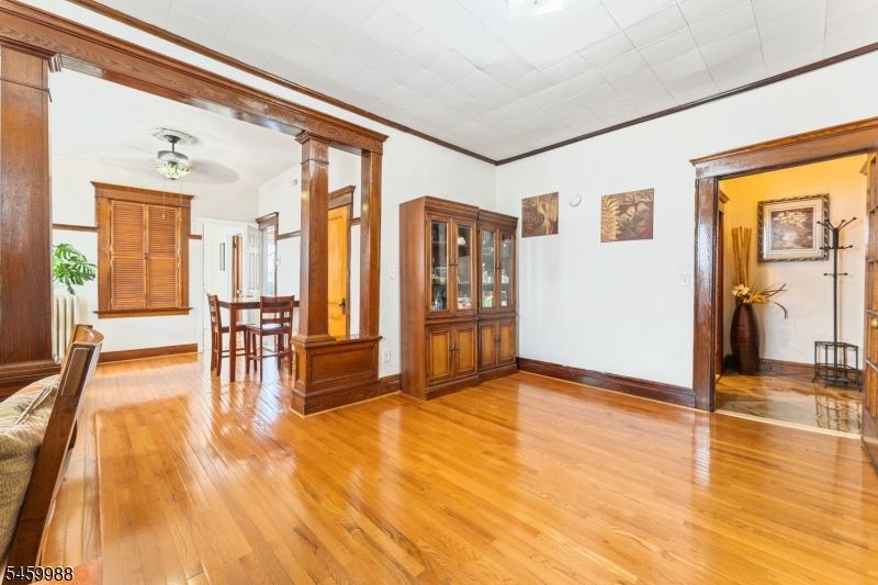 173 Lily St Property Photo 2
