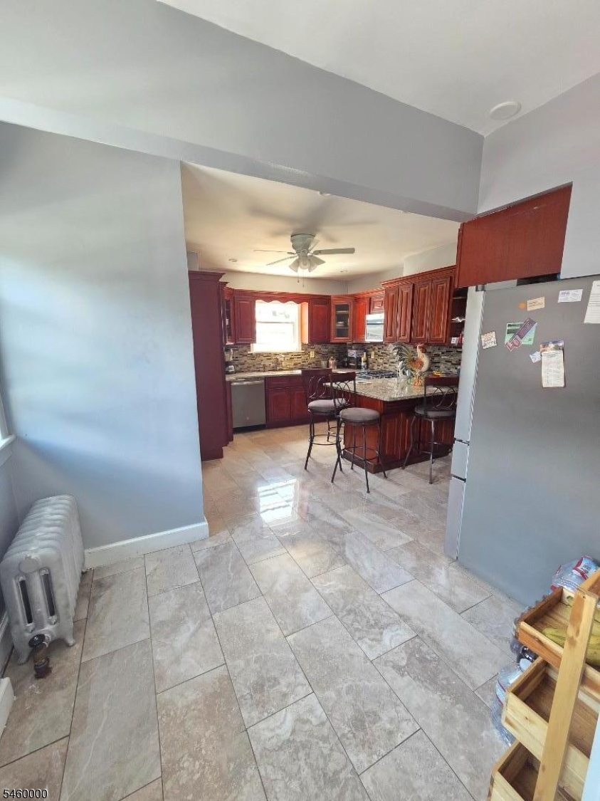 434 Conover Ter Property Photo 8