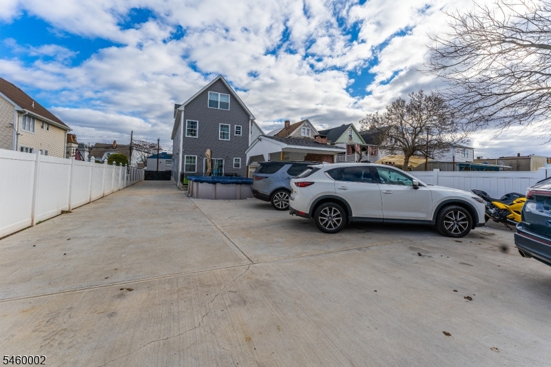 511 Grier Ave 2 Property Photo 16