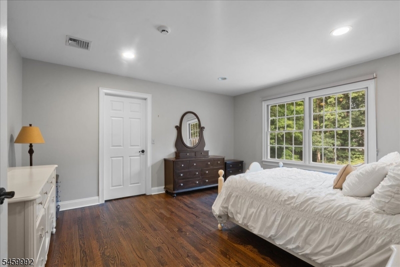 8 Goldfinch Run Property Photo 26