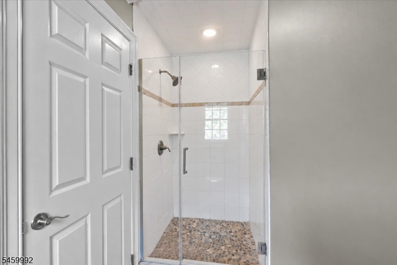 8 Goldfinch Run Property Photo 38