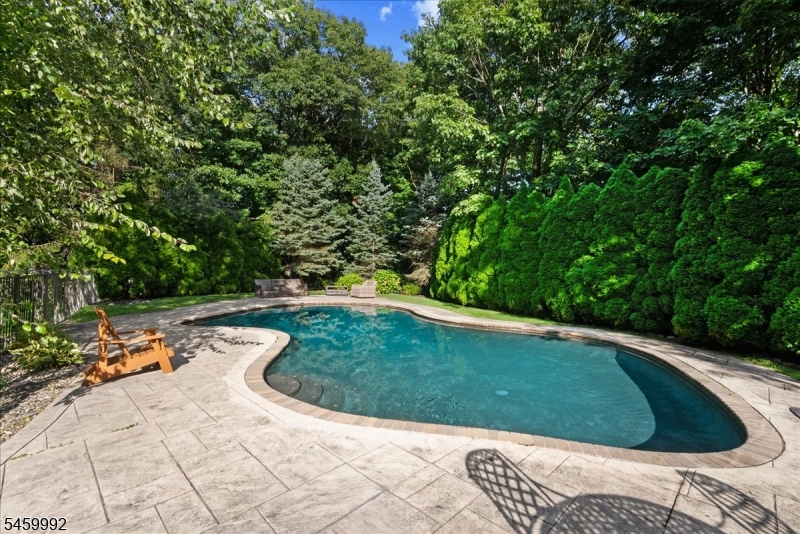 8 Goldfinch Run Property Photo 45