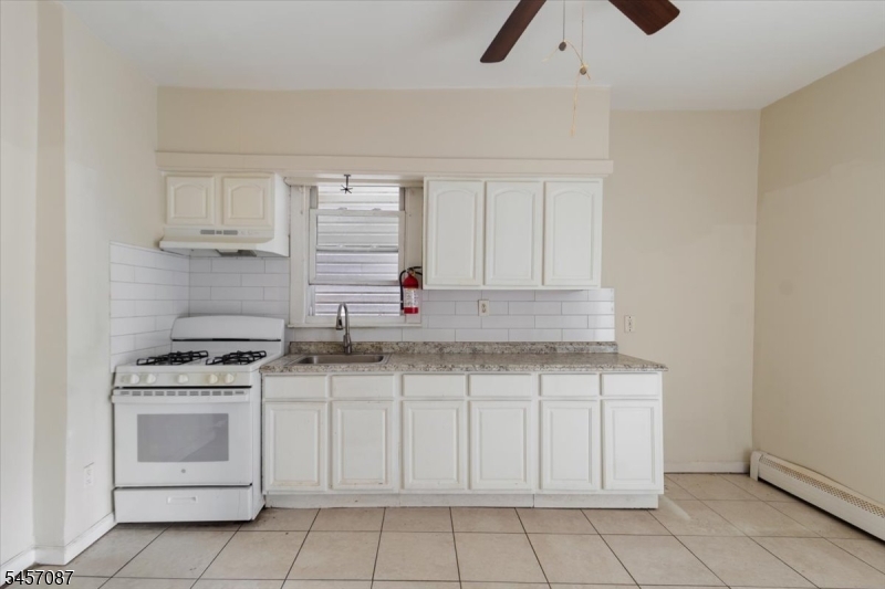 422 Jelliff Ave Property Photo 12