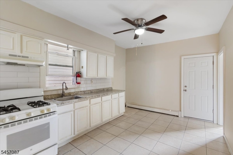422 Jelliff Ave Property Photo 14