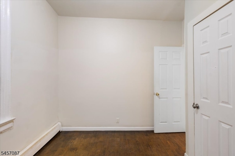 422 Jelliff Ave Property Photo 17