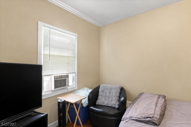 422 Jelliff Ave Property Photo 21
