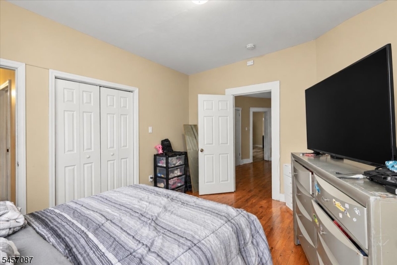 422 Jelliff Ave Property Photo 30