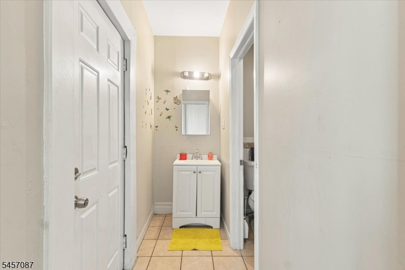 422 Jelliff Ave Property Photo 31