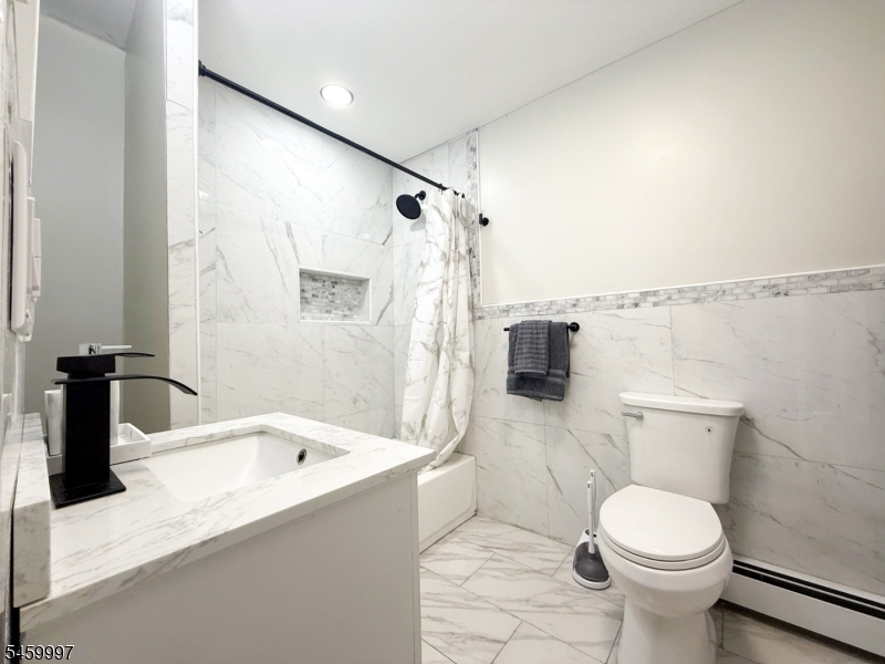 160 River Rd Property Photo 8