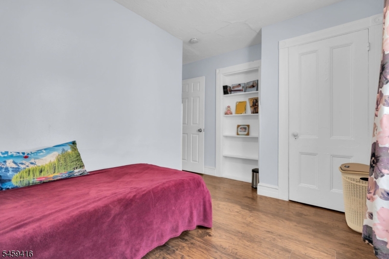 265 Washington St Property Photo 16