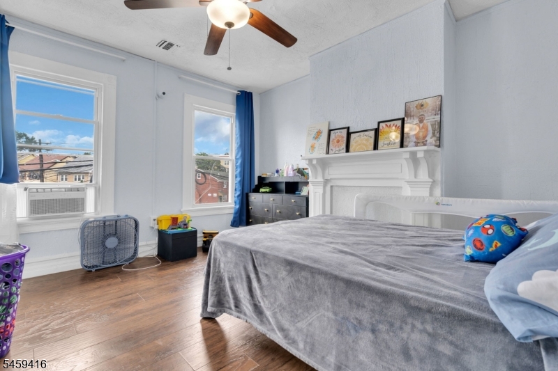 265 Washington St Property Photo 20