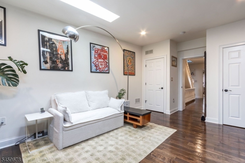 81 S Main St Property Photo 21