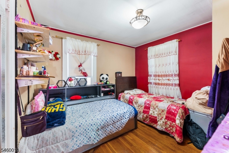 139 Coddington St Property Photo 16