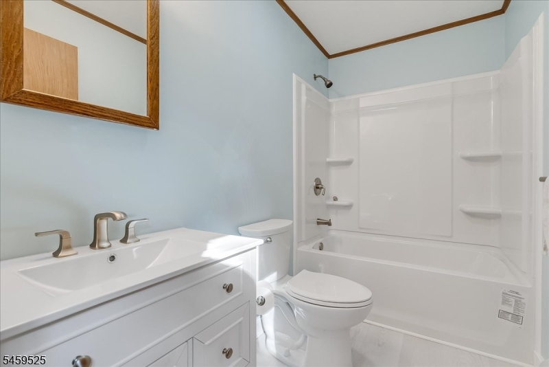 27 Seminole Ave Property Photo 13