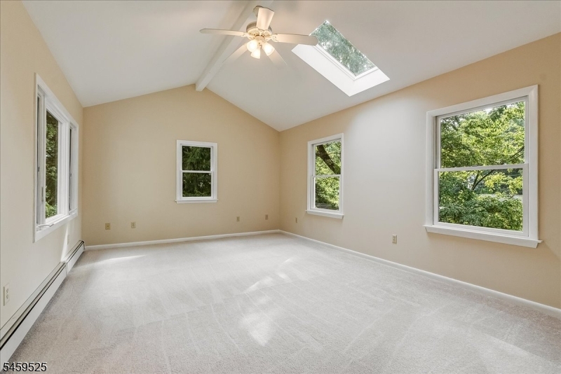 27 Seminole Ave Property Photo 14