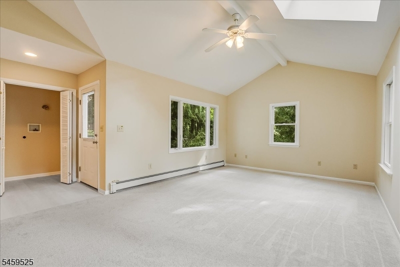 27 Seminole Ave Property Photo 16