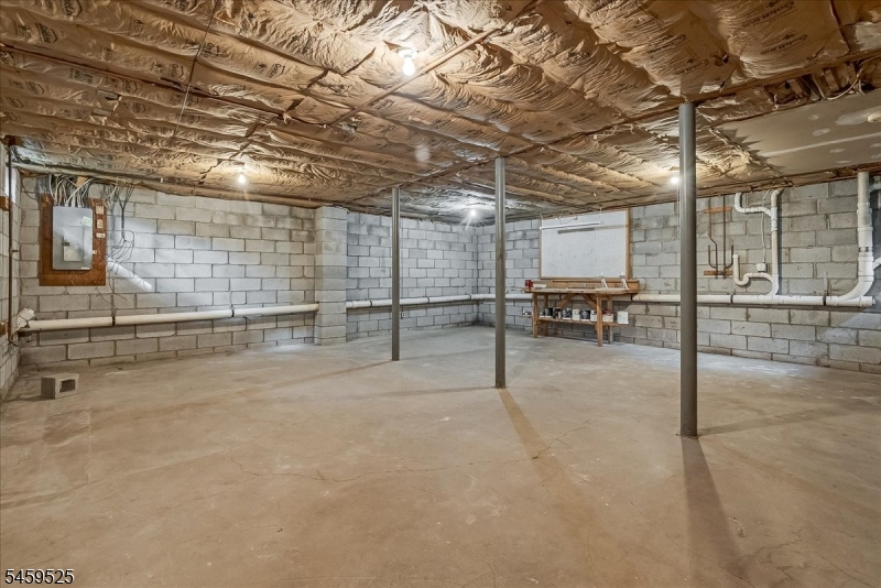 27 Seminole Ave Property Photo 26