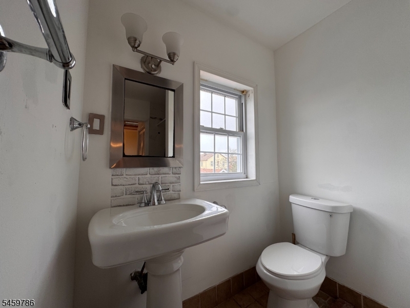 1020 Madison Ave Property Photo 15
