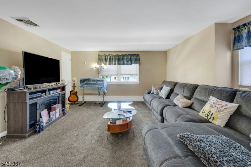 316 Sanford Ave Property Photo 16