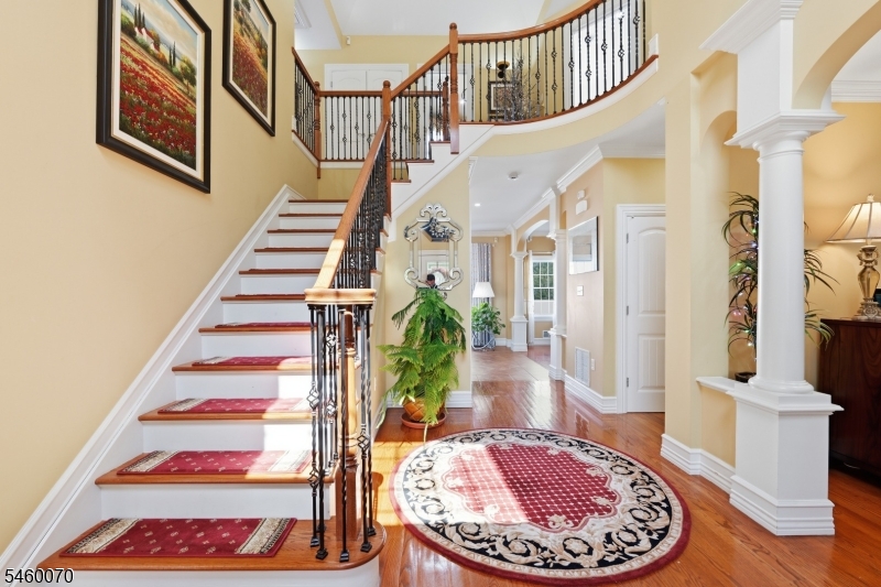 156 Boulevard Property Photo 3