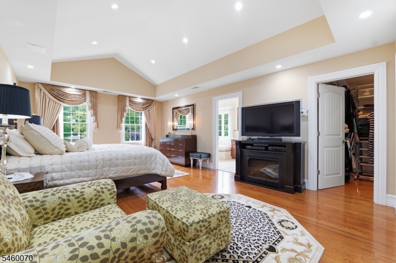 156 Boulevard Property Photo 16
