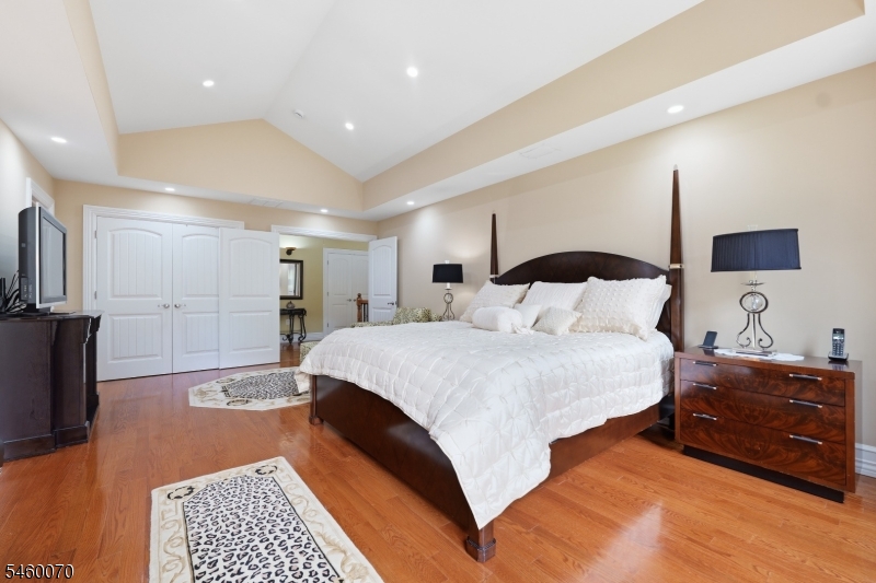156 Boulevard Property Photo 17