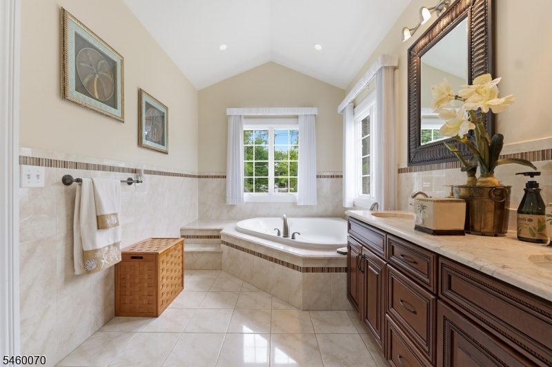 156 Boulevard Property Photo 19