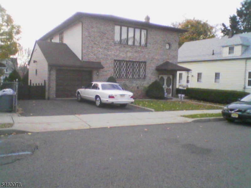 11 Scudder St Property Photo 1