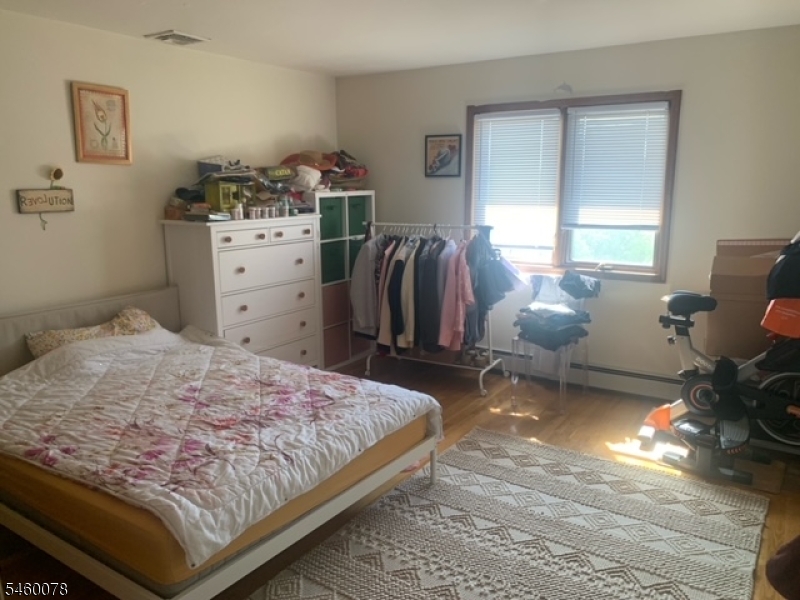 11 Scudder St Property Photo 15