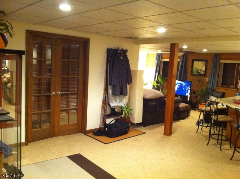 11 Scudder St Property Photo 19