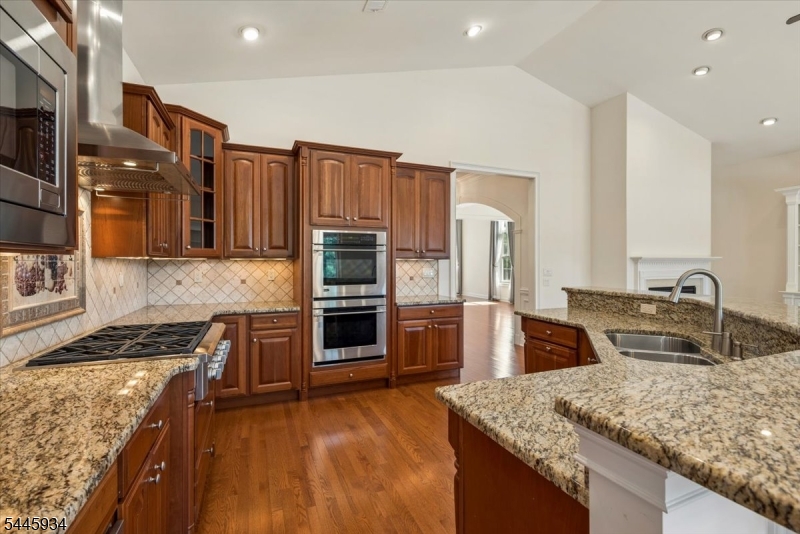 14 Johns Drive Property Photo 13