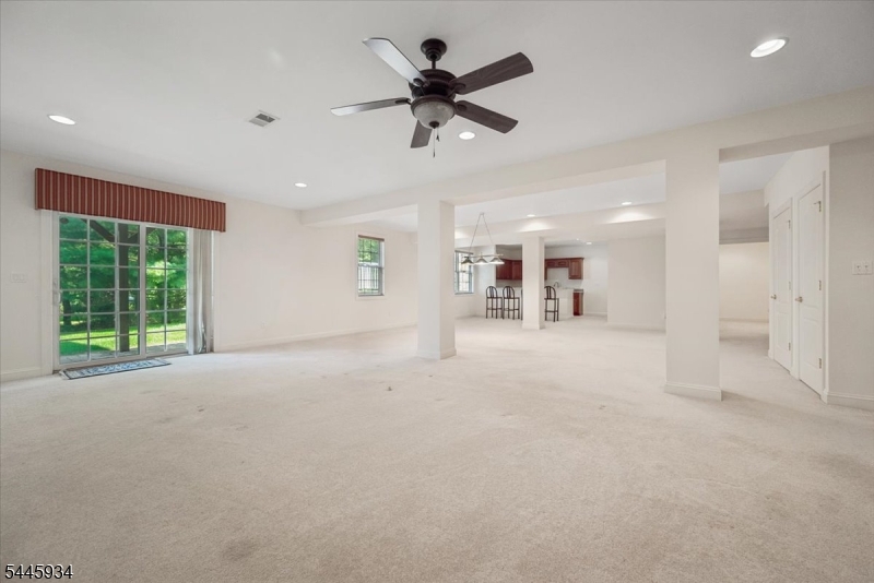 14 Johns Drive Property Photo 27