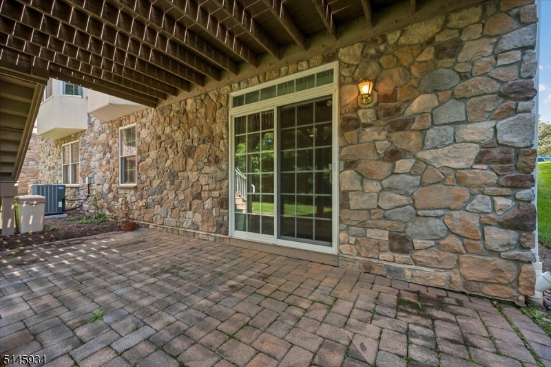 14 Johns Drive Property Photo 32