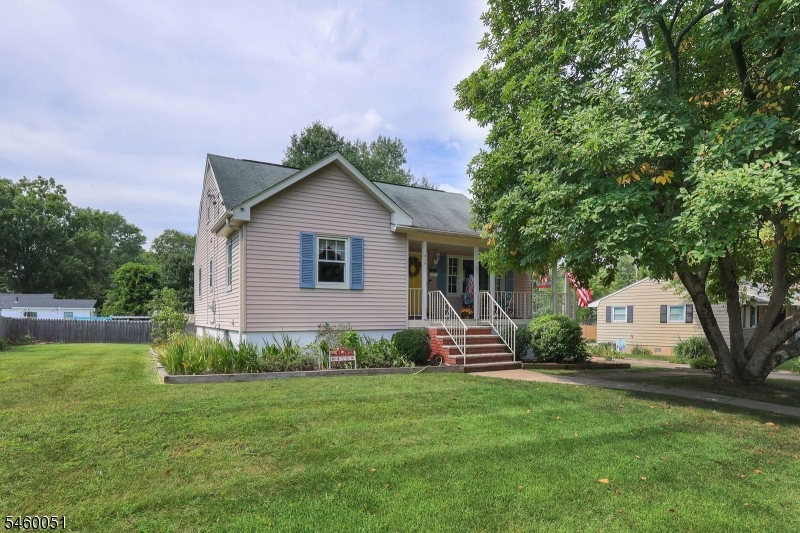 414 S Madison Ave Property Photo 1