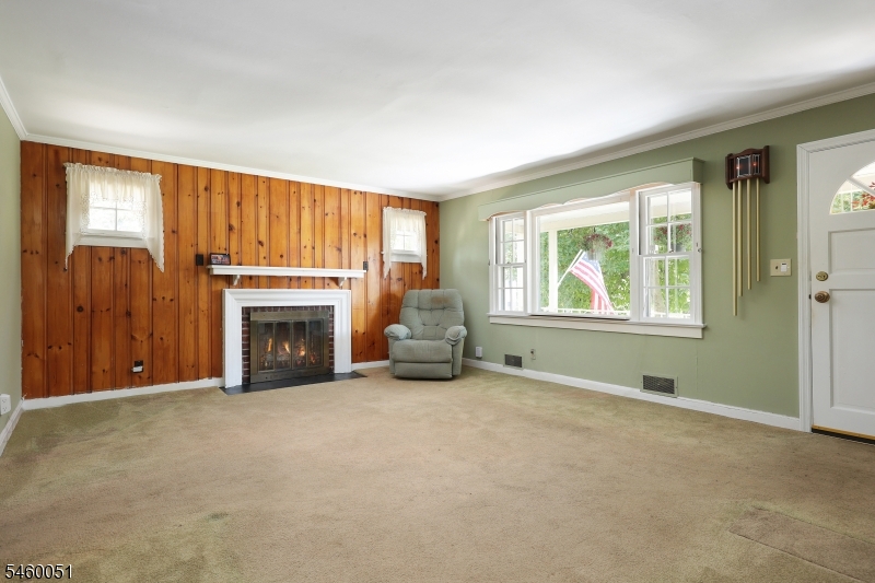 414 S Madison Ave Property Photo 5