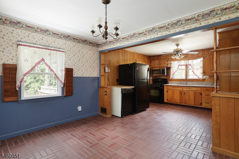 414 S Madison Ave Property Photo 12