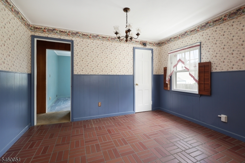 414 S Madison Ave Property Photo 16