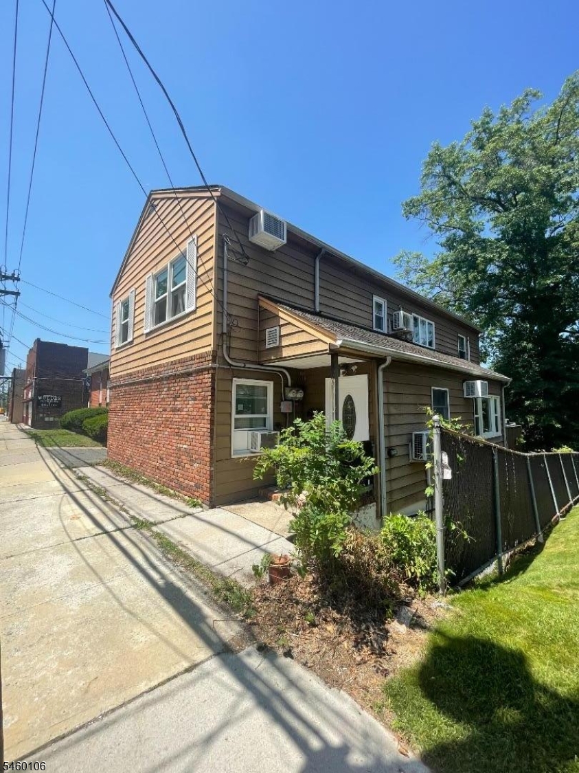 850 Palisade Ave Property Photo 1