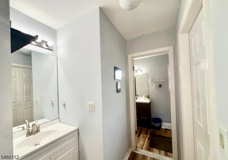 15 Saddle Ct Property Photo 12