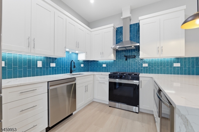 389 Virginia Ave 1 Property Photo 6