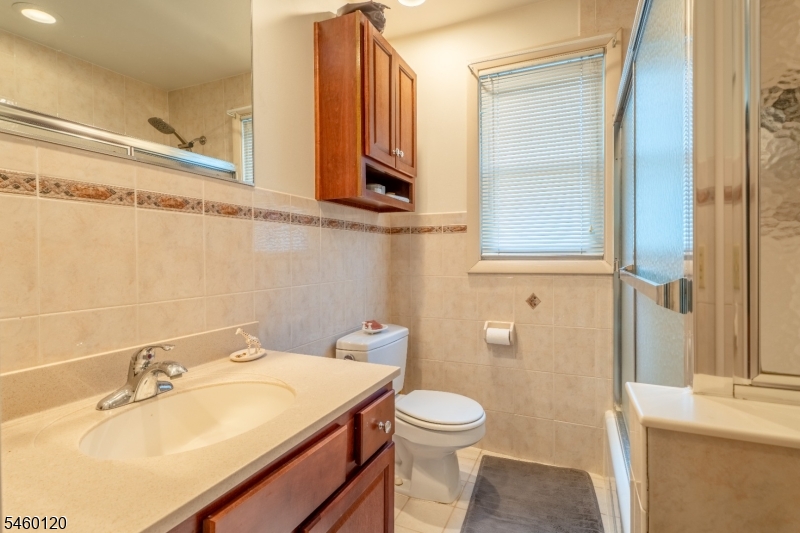 10 Marshall St 2 Property Photo 12