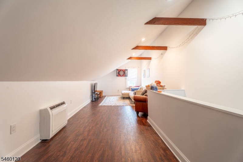 10 Marshall St 2 Property Photo 18