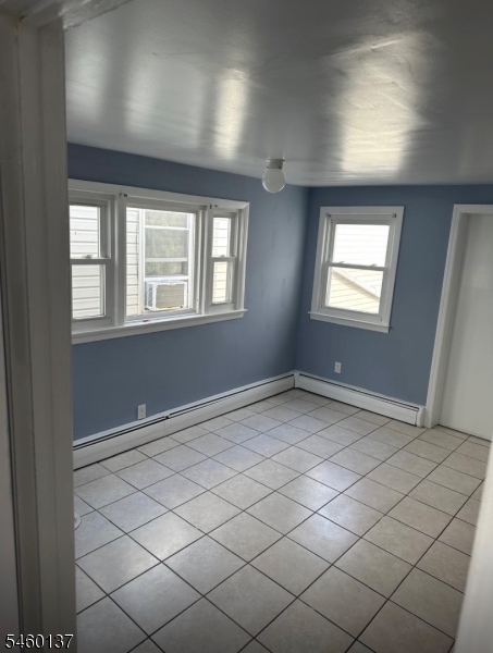 228 Elm St Property Photo 4
