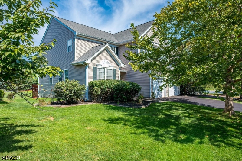 4 Avery Ct Property Photo 2